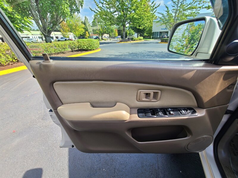 1999 Toyota 4Runner 4X4 V6 3.4L / LEATHER / NEW TIMING BELT / LIFTED / NEW TIRES / Upgraded Wheels / Local NO RUST / Very Clean - Photo 43 - Portland, OR 97217