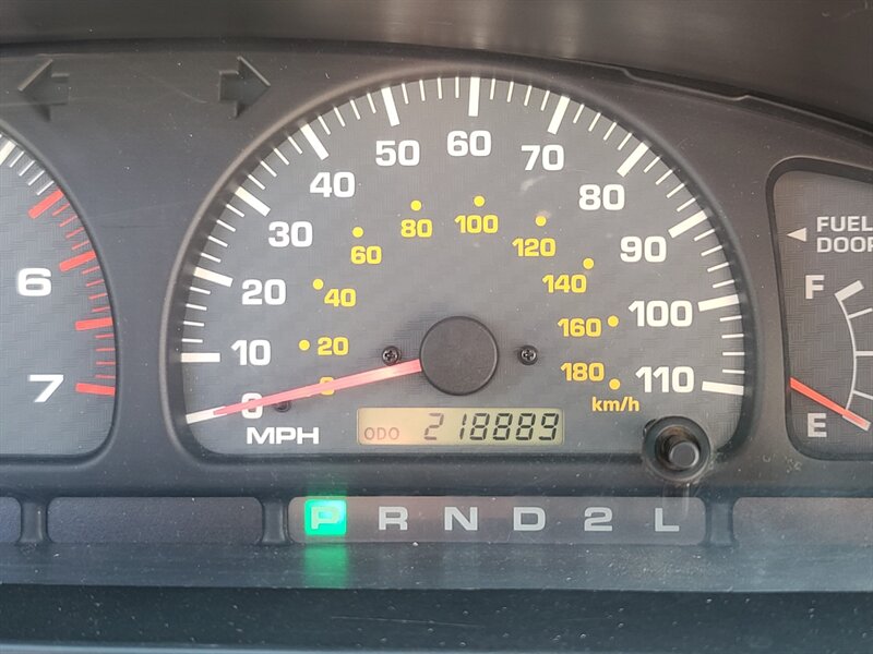 1999 Toyota 4Runner 4X4 V6 3.4L / LEATHER / NEW TIMING BELT / LIFTED / NEW TIRES / Upgraded Wheels / Local NO RUST / Very Clean - Photo 33 - Portland, OR 97217