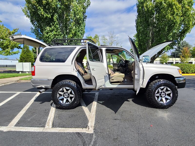 1999 Toyota 4Runner 4X4 V6 3.4L / LEATHER / NEW TIMING BELT / LIFTED / NEW TIRES / Upgraded Wheels / Local NO RUST / Very Clean - Photo 22 - Portland, OR 97217
