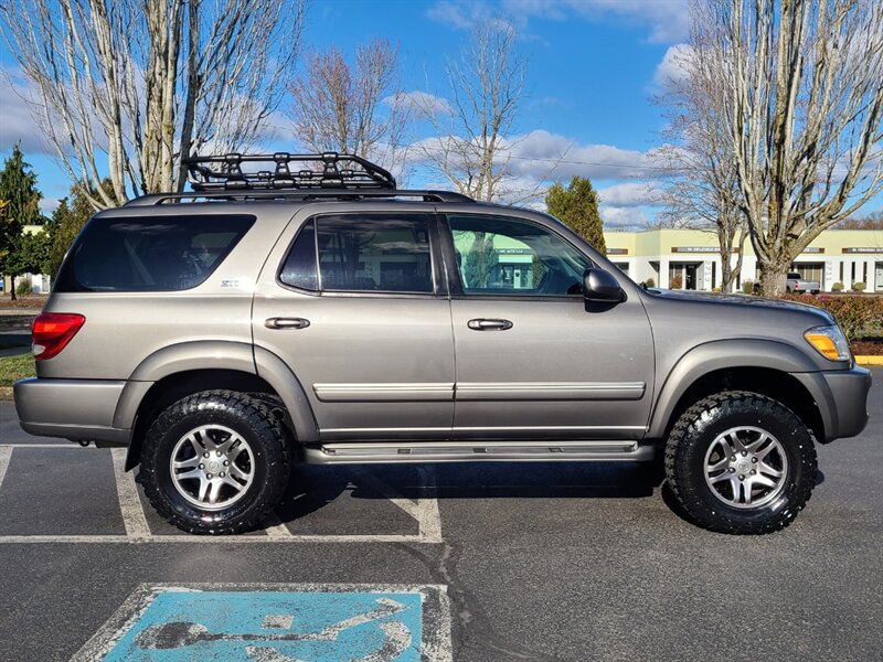 2007 Toyota Sequoia 4X4 V8 4.7L / 8-SEATS / NEW TIMING BELT / LIFTED  / NEW TIRES / LEATHER / SUN ROOF / LOCAL / NO RUST / CLEAN !! - Photo 4 - Portland, OR 97217