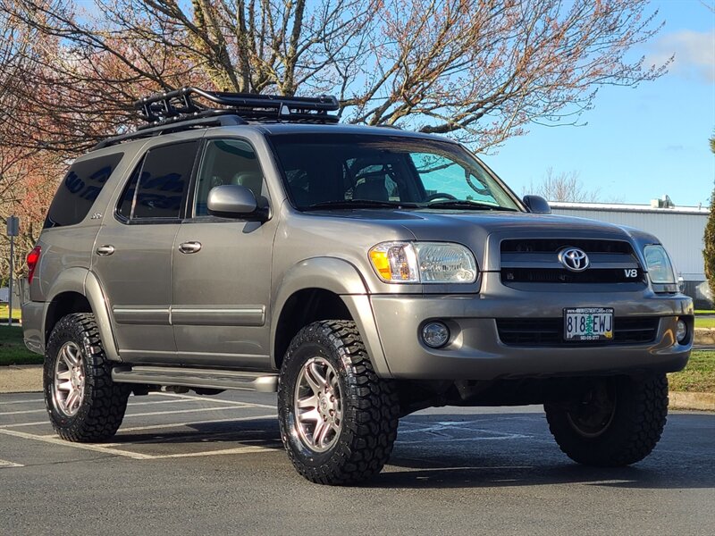 2007 Toyota Sequoia 4X4 V8 4.7L / 8-SEATS / NEW TIMING BELT / LIFTED  / NEW TIRES / LEATHER / SUN ROOF / LOCAL / NO RUST / CLEAN !! - Photo 2 - Portland, OR 97217