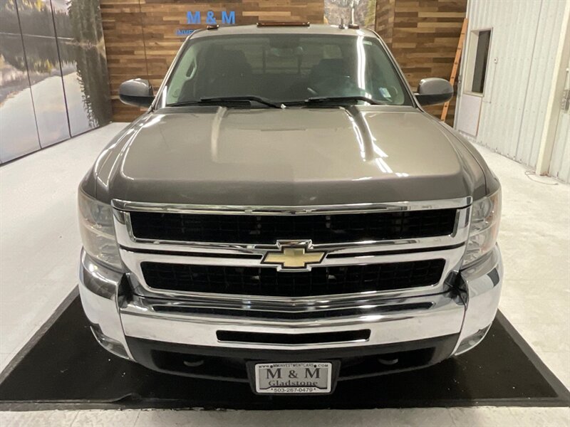 2008 Chevrolet Silverado 3500 LTZ Crew Cab 4X4 / 6.6L DIESEL / DUALLY / 83K MILE  / Z71 OFF RD / Local Truck / RUST FREE / Leather & Heated Seats / Navigation & Sunroof / ALLISON TRANNY / CLEAN CLEAN !! - Photo 5 - Gladstone, OR 97027