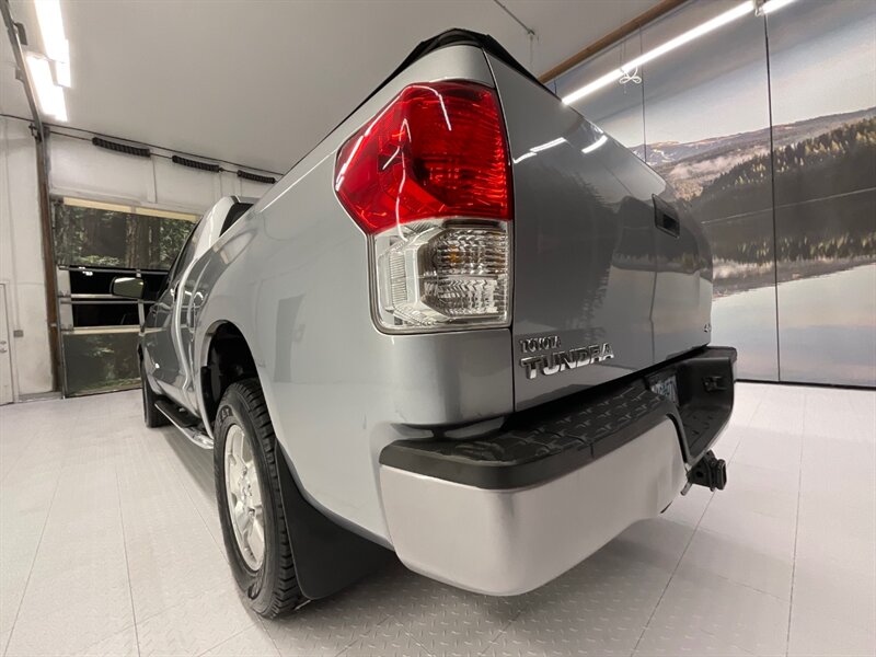 2011 Toyota Tundra Double Cab 4X4 / 4.6L V8 / Leather / LOCAL / CLEAN  /LOCAL OREGON SUV / RUST FREE /  BRAND NEW TIRES / 128,000 MILES - Photo 11 - Gladstone, OR 97027