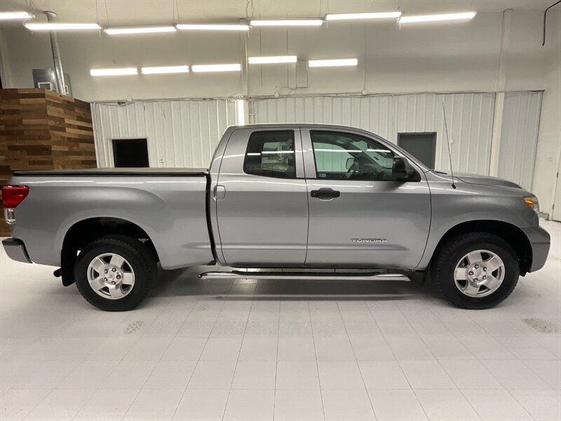 2011 Toyota Tundra Double Cab 4X4 / 4.6L V8 / Leather / LOCAL / CLEAN  /LOCAL OREGON SUV / RUST FREE /  BRAND NEW TIRES / 128,000 MILES - Photo 4 - Gladstone, OR 97027