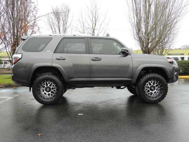2015 Toyota 4Runner SR5 4WD / V6 / FACTORY WARRANTY / LIFTED !!   - Photo 4 - Portland, OR 97217