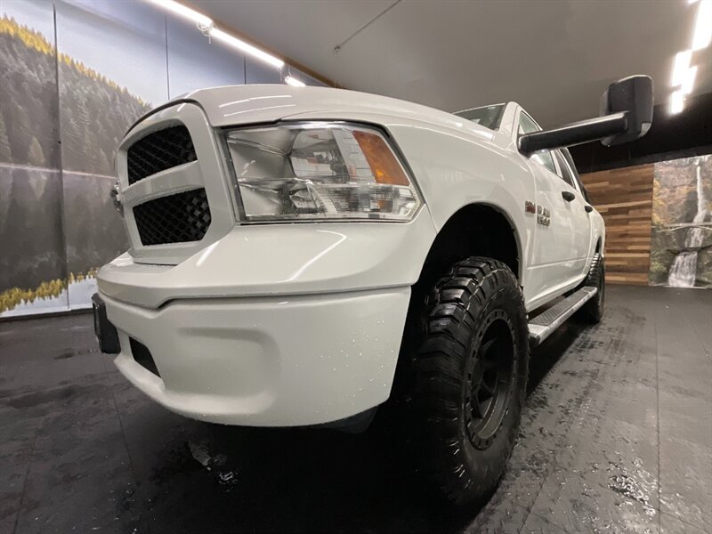 2015 RAM 1500 Crew Cab 4X4 / 5.7L HEMI / NEW LIFT WHEELS TIRES  BRAND NEW LIFT + WHEELS +TIRES - Photo 9 - Gladstone, OR 97027