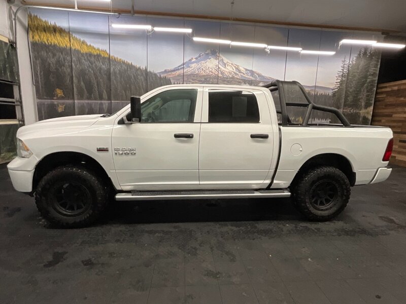 2015 RAM 1500 Crew Cab 4X4 / 5.7L HEMI / NEW LIFT WHEELS TIRES  BRAND NEW LIFT + WHEELS +TIRES - Photo 3 - Gladstone, OR 97027