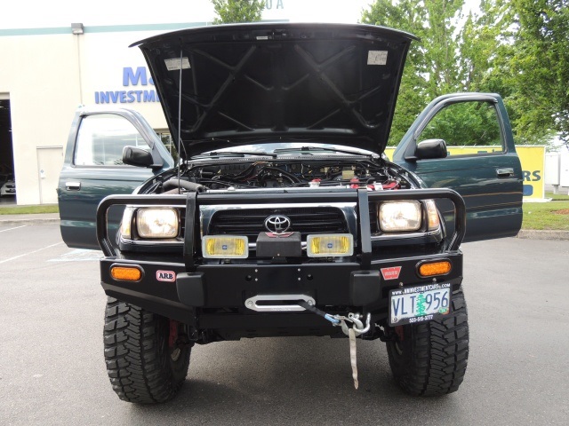 1996 Toyota Tacoma SR5 4X4 / 5-SPEED / 1-OWNER/ LIFTED LIFTED   - Photo 31 - Portland, OR 97217