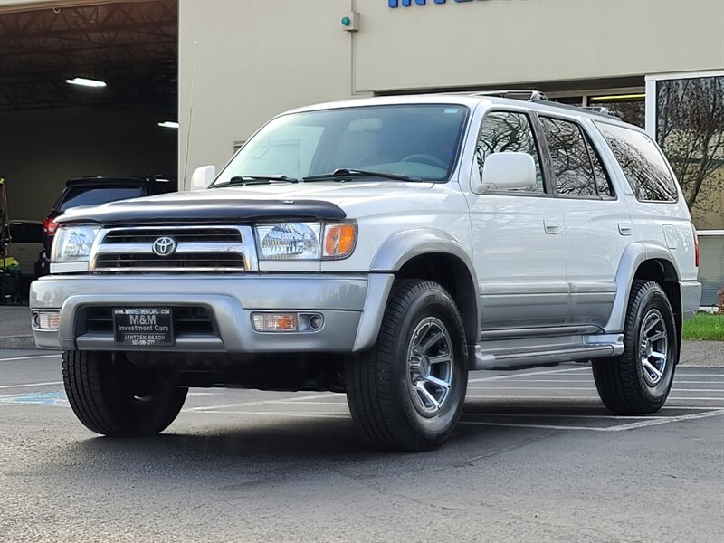 1999 Toyota 4Runner Limited V6 3.4L / LEATHER / SUN ROOF / 2-OWNER  / MICHELIN TIRES / CUSTOM WHEELS / 2-TONE PAINT / BEAUTIFUL SHAPE !! - Photo 1 - Portland, OR 97217