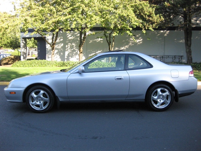 2001 Honda Prelude Coupe 4-Cyl VTEC / 1-OWNER / 84,665 miles   - Photo 3 - Portland, OR 97217