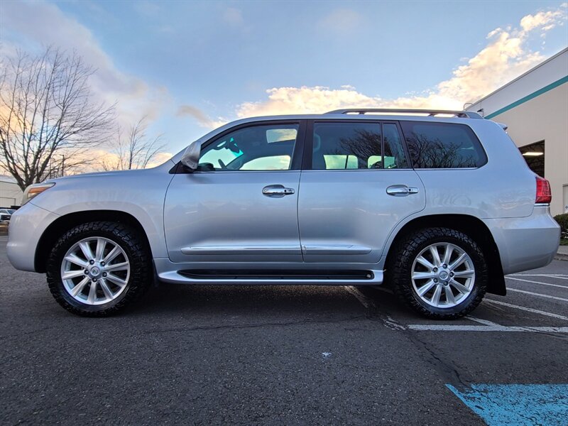 2008 Lexus LX 570 4WD / Luxury / 8-passenger / Fully Loaded  / Crawl Control / Hydraulic Suspension / Dealer Service Records / Top Shape - Photo 3 - Portland, OR 97217