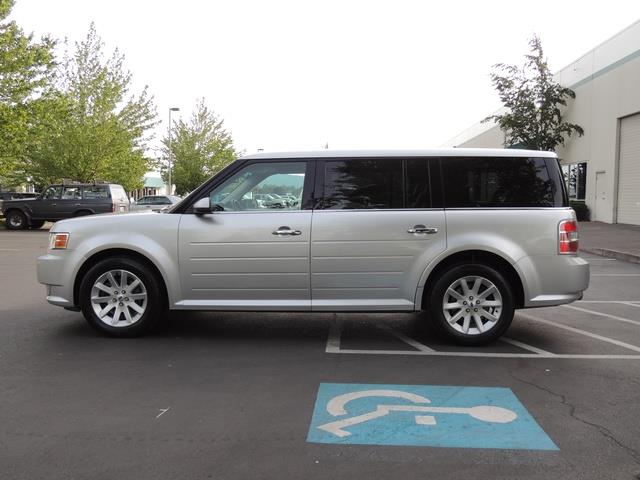 2010 Ford Flex SEL / AWD / Leather / Third Seat / Excel Cond   - Photo 3 - Portland, OR 97217