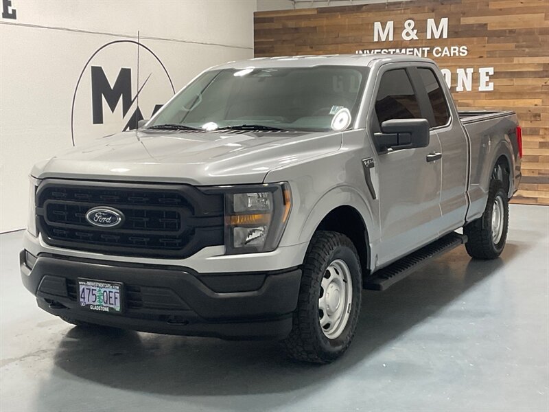 2023 Ford F-150 XL Super Cab 4dr 4X4 / 3.3L V6 / Backup Camera  / Towing Pkg / LOCAL TRUCK w. ZERO RUST