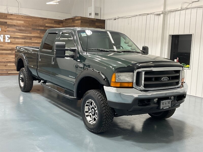 2001 Ford F-350 Super Duty Lariat 4X4 / 7.3L DIESEL/ 128,000 MILES  / Leather Seats / LONG BED - Photo 2 - Gladstone, OR 97027