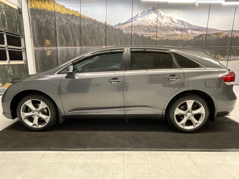2013 Toyota Venza LE Wagon / 3.5L V6 / NEW TIRES/ 94,000 MILES  / Power Lift Tail Gate / BRAND NEW TIRES/ Excel Cond ! - Photo 3 - Gladstone, OR 97027
