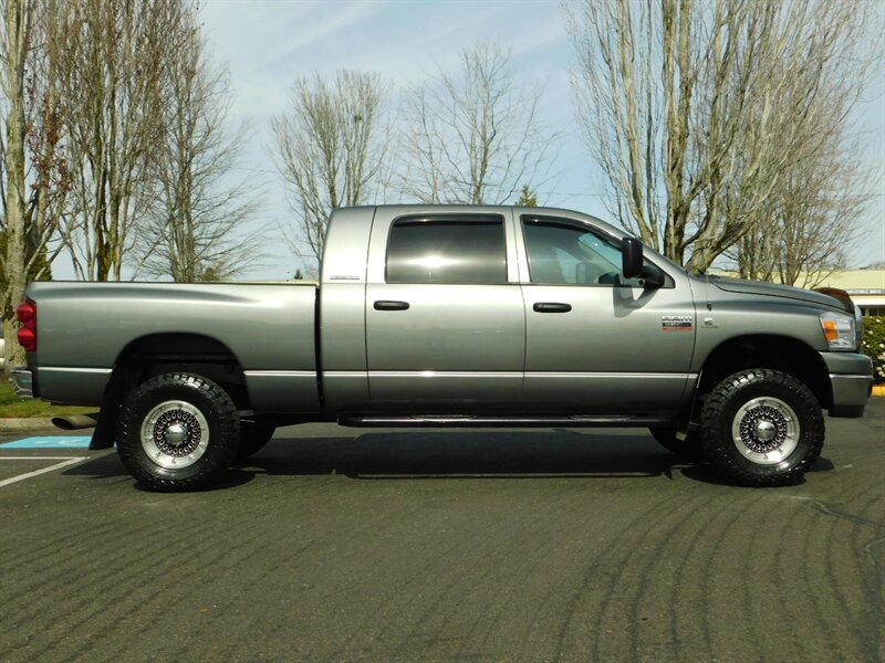 2007 Dodge Ram 2500 SLT MEGACAB 4X4 / 6-SPEED / 5.9L CUMMINS DIESEL   - Photo 4 - Portland, OR 97217