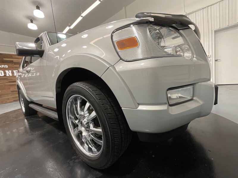 2010 Ford Explorer Limited AWD / 4.6L V8 / 3RD ROW SEAT / Leather  / LOCAL SUV / Excel Cond - Photo 54 - Gladstone, OR 97027
