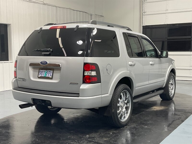 2010 Ford Explorer Limited AWD / 4.6L V8 / 3RD ROW SEAT / Leather  / LOCAL SUV / Excel Cond - Photo 8 - Gladstone, OR 97027