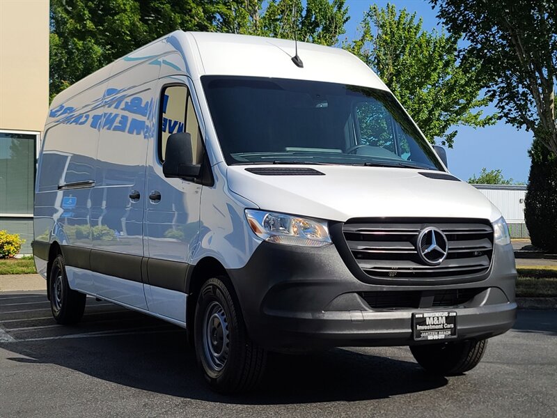 2020 Mercedes-Benz Sprinter 2500 3.0L DIESEL V6 / 170 " WB / HIGH ROOF / CAM  / BLIND SPOT MONITOR / RWD / 1-OWNER / 11K MILES ONLY!!! - Photo 2 - Portland, OR 97217