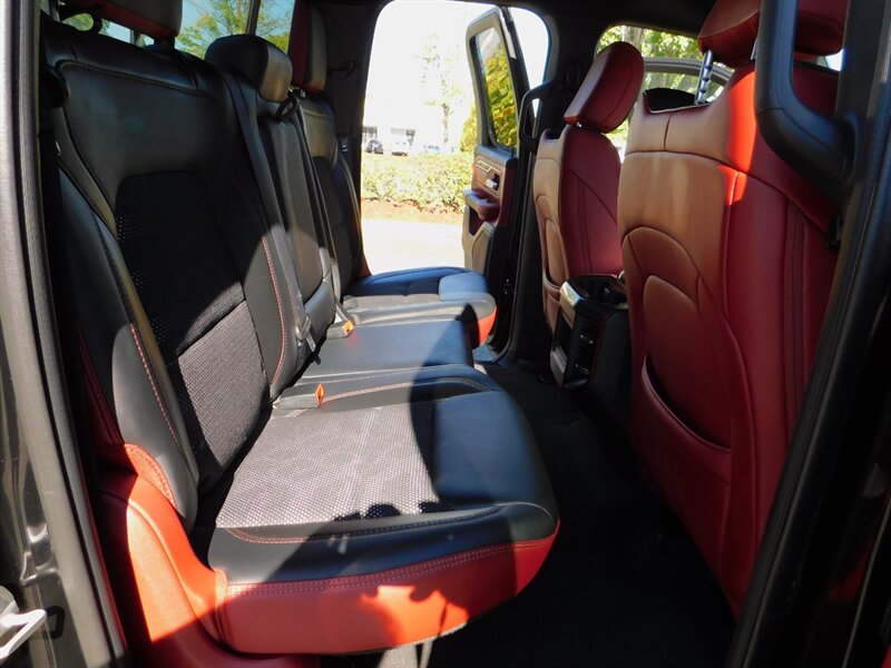 2019 RAM 1500 Rebel 4X4 /Heated Seats / 5.7L HEMI/ 24,000 MILES   - Photo 14 - Portland, OR 97217