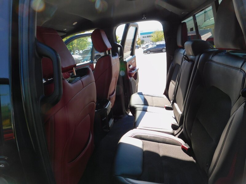 2019 RAM 1500 Rebel 4X4 /Heated Seats / 5.7L HEMI/ 24,000 MILES   - Photo 13 - Portland, OR 97217
