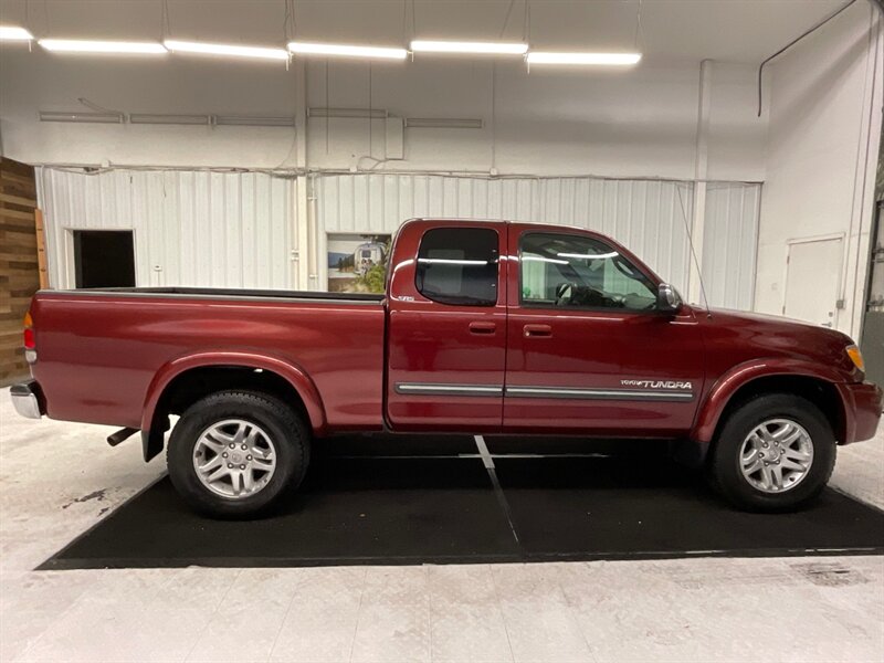 2004 Toyota Tundra SR5 4X4 / 4.7L V8 / FRESH TIMING BELT SERVICE DONE  / LOCAL TRUCK / RUST FREE / ONLY 137,000 MILES - Photo 4 - Gladstone, OR 97027