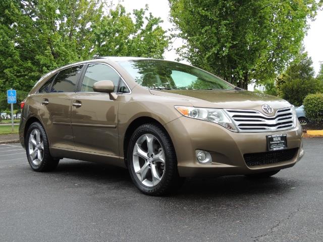 2010 Toyota Venza AWD V6 Wagon / LEATHER / Panoramic Roof / Records   - Photo 2 - Portland, OR 97217
