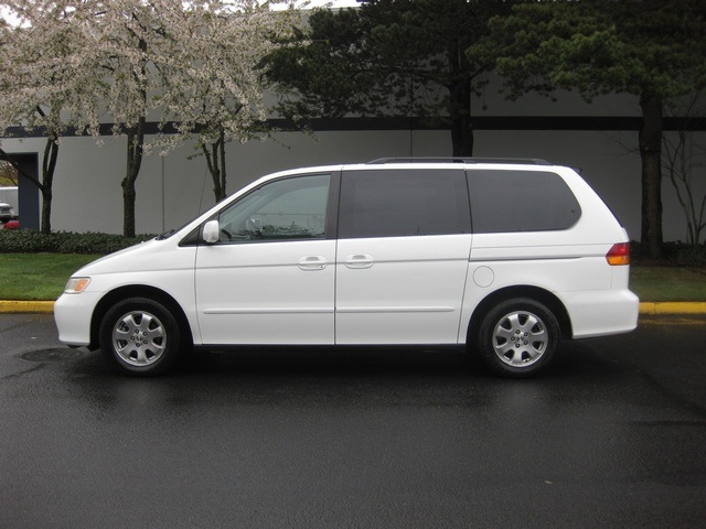 2003 Honda Odyssey EX-L w/DVD / Leather/ Heated seats   - Photo 2 - Portland, OR 97217