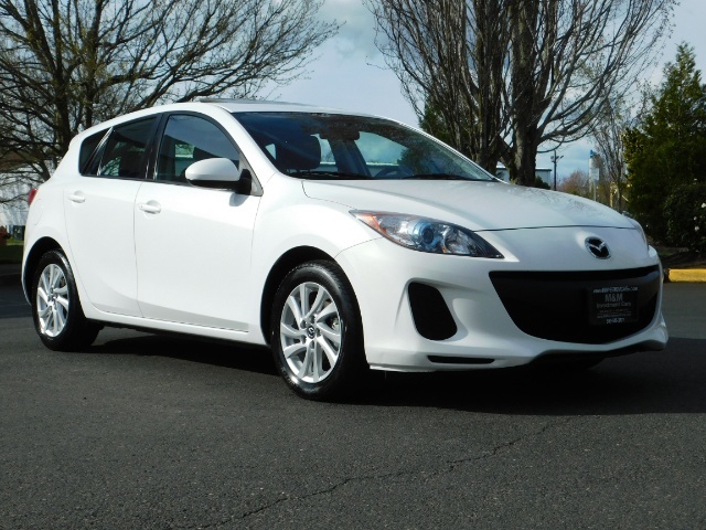 2013 Mazda Mazda3 i Grand Touring / Navigation/ Leather / 1-OWNER  / Hatchback / Leather / 1-OWNER NAVIGATION - Photo 2 - Portland, OR 97217