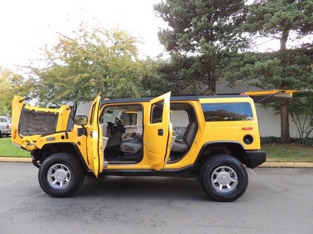 2004 Hummer H2 4X4 / 3rd Seat / Rear DVD / Moon Roof / New Tires   - Photo 16 - Portland, OR 97217