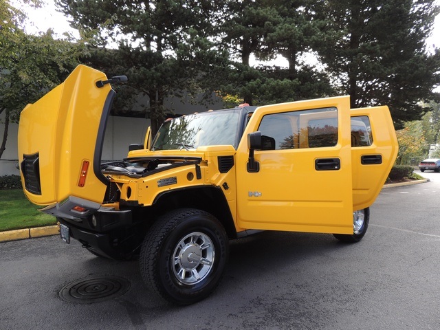 2004 Hummer H2 4X4 / 3rd Seat / Rear DVD / Moon Roof / New Tires   - Photo 15 - Portland, OR 97217