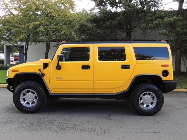2004 Hummer H2 4X4 / 3rd Seat / Rear DVD / Moon Roof / New Tires   - Photo 3 - Portland, OR 97217