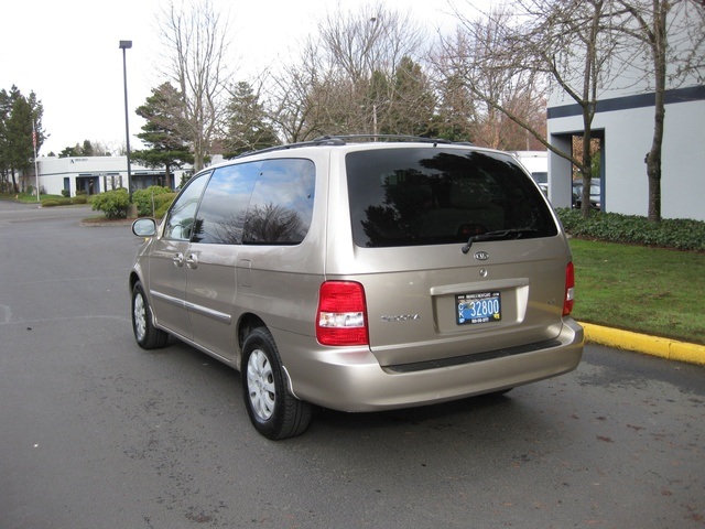 2005 Kia Sedona LX Minivan V6 Automatic 3RD Seat. Low Miles   - Photo 3 - Portland, OR 97217