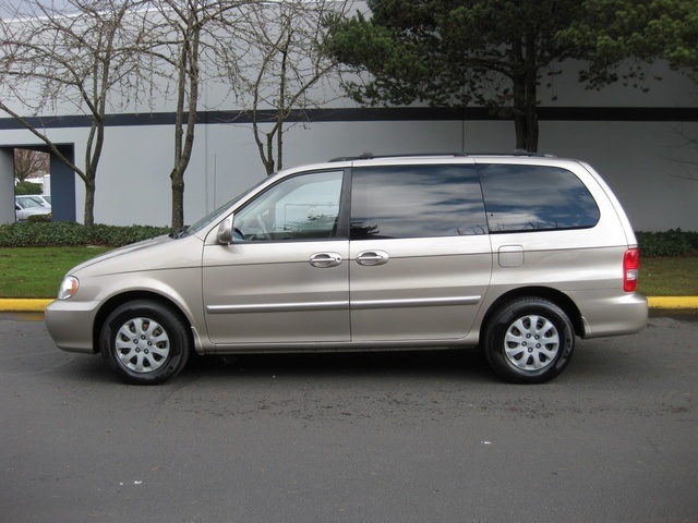 2005 Kia Sedona LX Minivan V6 Automatic 3RD Seat. Low Miles   - Photo 2 - Portland, OR 97217