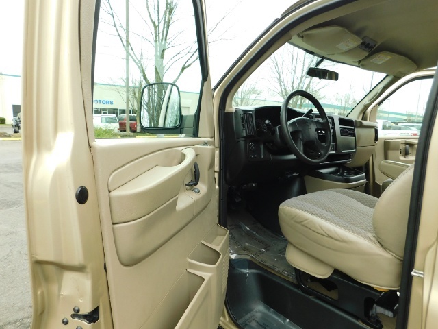 2006 Chevrolet Express 3500 / 12-Passenger Van / V8 / 1-TON / 111k miles   - Photo 13 - Portland, OR 97217