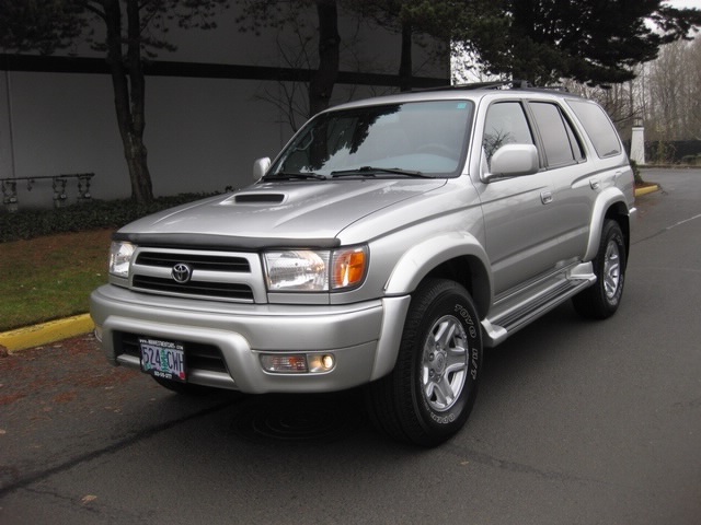 2000 Toyota 4Runner SPORT Edition / 4WD / Hood Scoop / LOW Miles   - Photo 1 - Portland, OR 97217