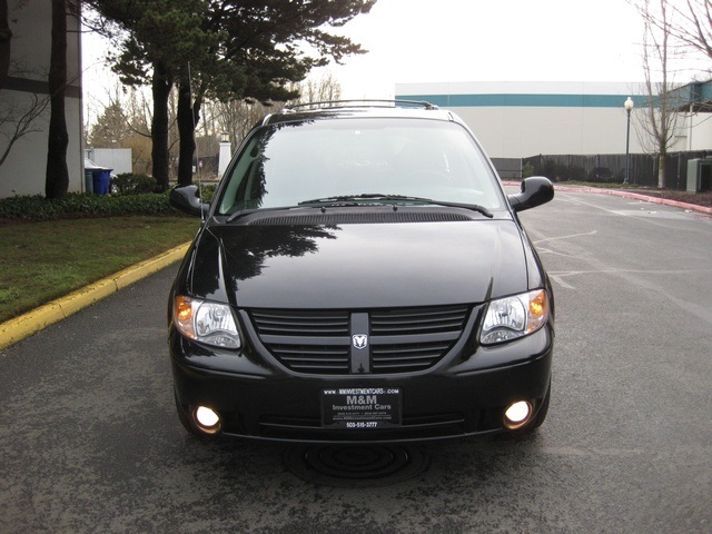 2007 Dodge Grand Caravan SXT Minivan V6 Auto / 3RD Seat / Rear DVD   - Photo 2 - Portland, OR 97217
