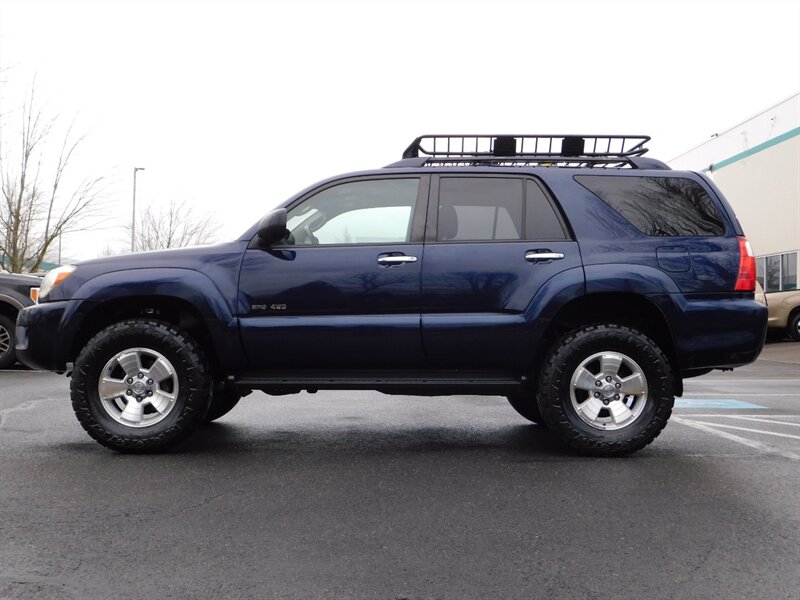 2008 Toyota 4Runner SR5 V6 4.0L / 4X4 / DIFF LOCK / NEW LIFT /  NEW TIRES / EXCELLENT CONDITION / 105K MILES ONLY!!! - Photo 3 - Portland, OR 97217