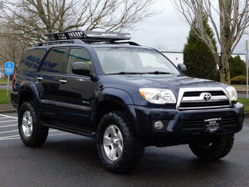 2008 Toyota 4Runner SR5 V6 4.0L / 4X4 / DIFF LOCK / NEW LIFT /  NEW TIRES / EXCELLENT CONDITION / 105K MILES ONLY!!! - Photo 2 - Portland, OR 97217