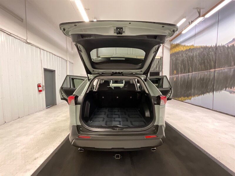 2019 Toyota RAV4 XLE Sport Utility /Sunroof / Camera  / 29,000 MILE  / LOCAL SUV / 4Cyl 2.5L / FWD / Excel Cond - Photo 30 - Gladstone, OR 97027