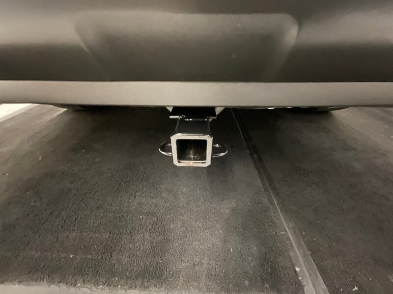 2019 Toyota RAV4 XLE Sport Utility /Sunroof / Camera  / 29,000 MILE  / LOCAL SUV / 4Cyl 2.5L / FWD / Excel Cond - Photo 28 - Gladstone, OR 97027