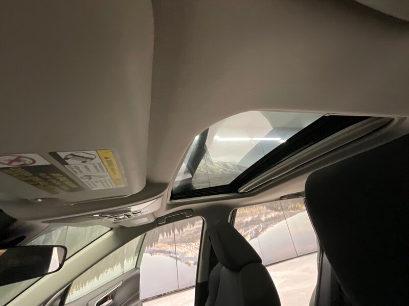 2019 Toyota RAV4 XLE Sport Utility /Sunroof / Camera  / 29,000 MILE  / LOCAL SUV / 4Cyl 2.5L / FWD / Excel Cond - Photo 29 - Gladstone, OR 97027