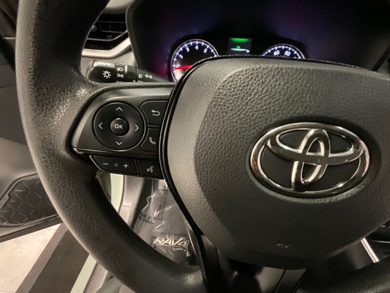 2019 Toyota RAV4 XLE Sport Utility /Sunroof / Camera  / 29,000 MILE  / LOCAL SUV / 4Cyl 2.5L / FWD / Excel Cond - Photo 38 - Gladstone, OR 97027