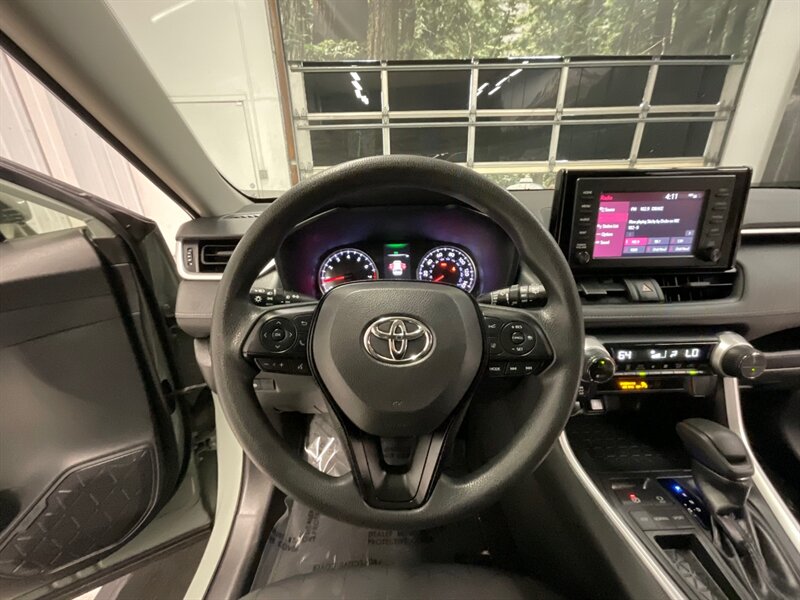 2019 Toyota RAV4 XLE Sport Utility /Sunroof / Camera  / 29,000 MILE  / LOCAL SUV / 4Cyl 2.5L / FWD / Excel Cond - Photo 37 - Gladstone, OR 97027