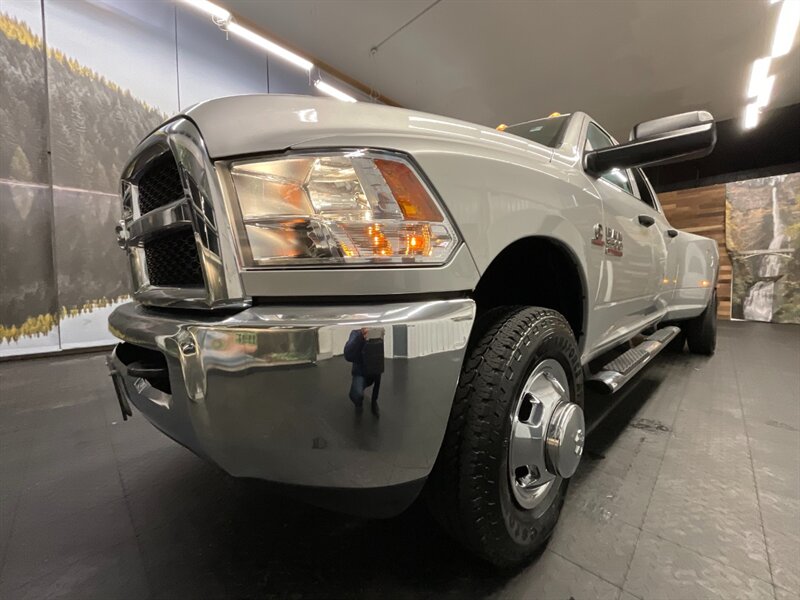 2018 RAM 3500 Crew Cab 4X4 / 6.7L DIESEL / DUALLY / AISIN TRANNY  1-OWNER / DUALLY / 6.7L CUMMINS DIESEL / Excel Cond - Photo 9 - Gladstone, OR 97027