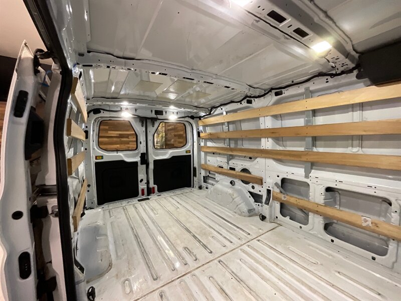 2018 Ford Transit Cargo Van 250 / 3.7L V6 / Backup Camera / 51K MILE / Cruise Control / Backup Cam / LOW ROOF - Photo 14 - Gladstone, OR 97027