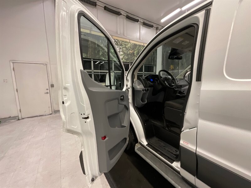 2018 Ford Transit Cargo Van 250 / 3.7L V6 / Backup Camera / 51K MILE / Cruise Control / Backup Cam / LOW ROOF - Photo 36 - Gladstone, OR 97027