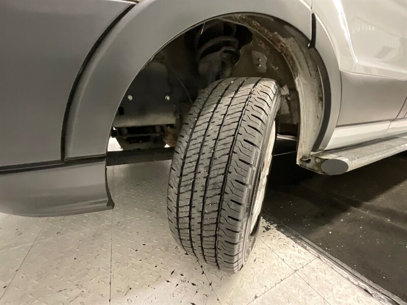 2018 Ford Transit Cargo Van 250 / 3.7L V6 / Backup Camera / 51K MILE / Cruise Control / Backup Cam / LOW ROOF - Photo 24 - Gladstone, OR 97027