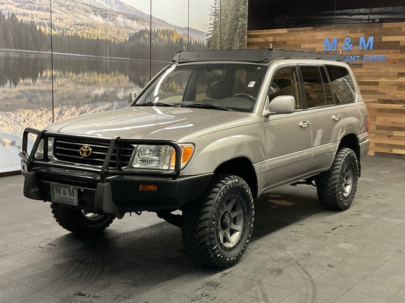 2001 Toyota Land Cruiser 4x4 /CUSTOM BUILT / NEW LIFT / ONLY 106,000 MILES  NEW ARB BUMPER / NEW LIFT KIT W/ NEW WHEELS & TIRES / LUGGAGE RACK / SHARP & CLEAN !! - Photo 1 - Gladstone, OR 97027
