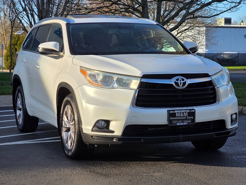 2014 Toyota Highlander XLE 4X4 SUN ROOF / LEATHER / NAVi / CAM / 7-SEATER / FULY LOADED / LOCAL CAR / ALL WHEEL DRIVE - Photo 2 - Portland, OR 97217